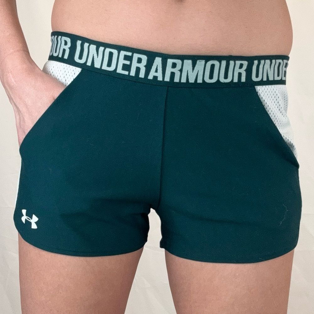 Under Armour Women's Loose Fit HeatGear Athletic Shorts Teal White S Mesh